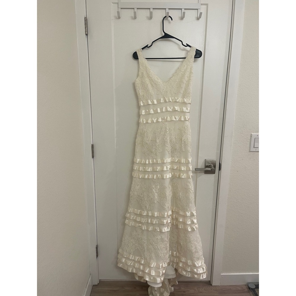Vintage Demetrios Wedding Dress Ribbon Ruffle V Neck 90s Bridal